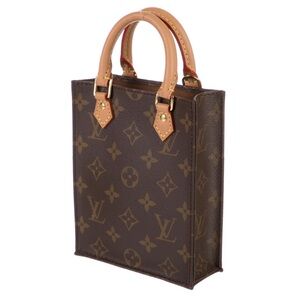 LOUIS VUITTON
Monogram Petit Sac Plat